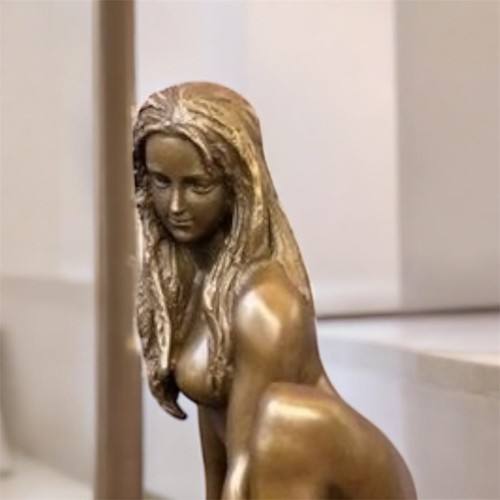 Statua bronzo donna scultura