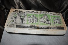 Bambola Vintage Deluxe Lettura