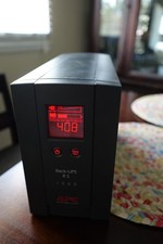 APC BR1500LCD UPS Alimentatore