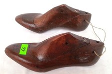 66. COPPIA DI ANTICHE FORME