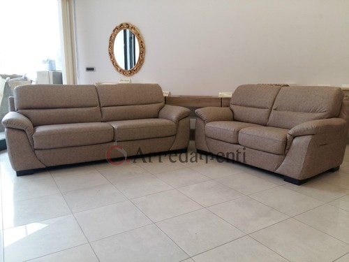 Divano posti ecopelle - 2, 3