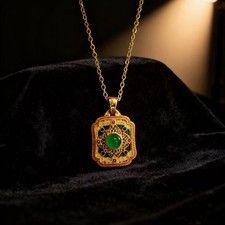 Collana con ciondolo vintage