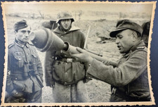 WWII Photo German Panzerfaust