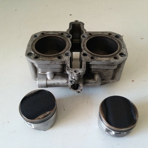 Cilindro pistoni motore - e,