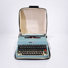 Macchina da scrivere Olivetti