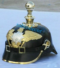 Elmetto Pickelhaube tedesco in