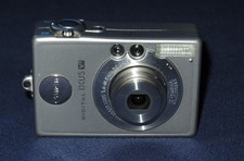Canon Digital IXUS V³ in