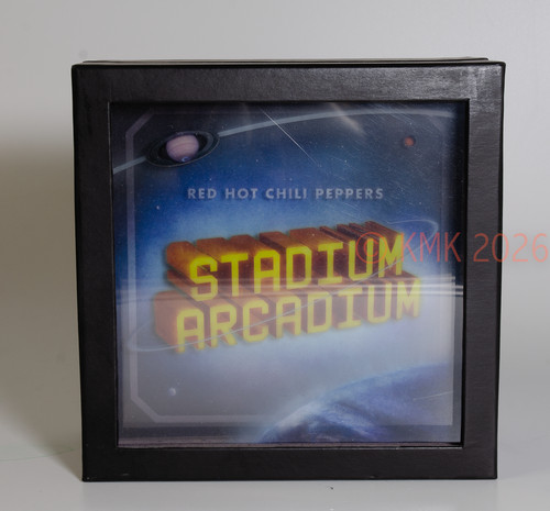 Red hot chili peppers - red,