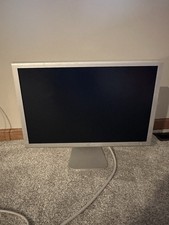 Apple 23" Cinema Widescreen HD
