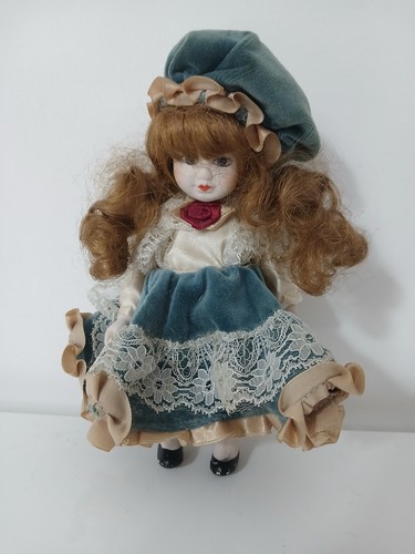 Bambola porcellana vintage - bambola,