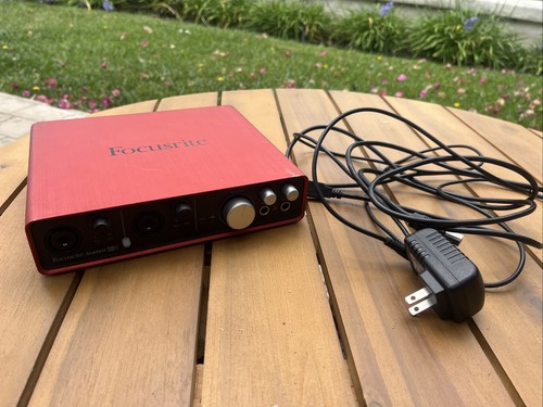 Focusrite scarlett 6i6 - focusrite,