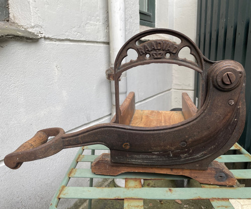Antique rare rustic raadvad - antique,