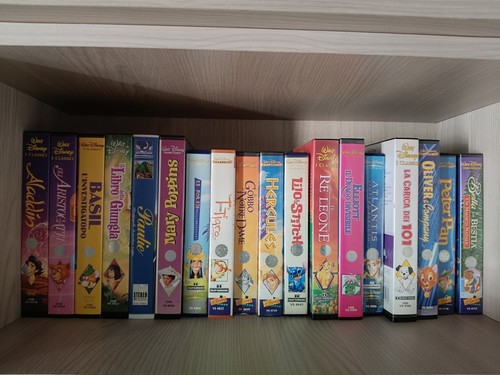 Vhs walt disney - walt,