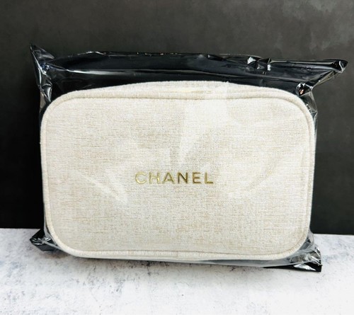 Nuovo chanel holiday makeup - chanel,