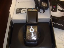 MOTOROLA CELLULARE-RAZR V3i-semi nuovo DA ASSISTENZA  ACCESSORI NUOVI -leggere_
