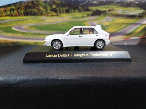 Pressofuso kyosho lancia - 1/64,