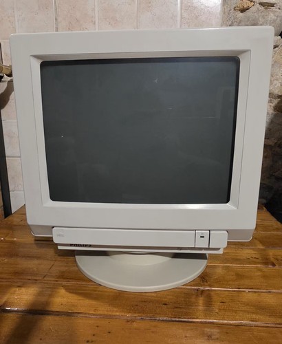 Philips pro 7bm749 - philips, crt
