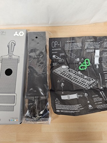 Teenage engineering kit - op-1,