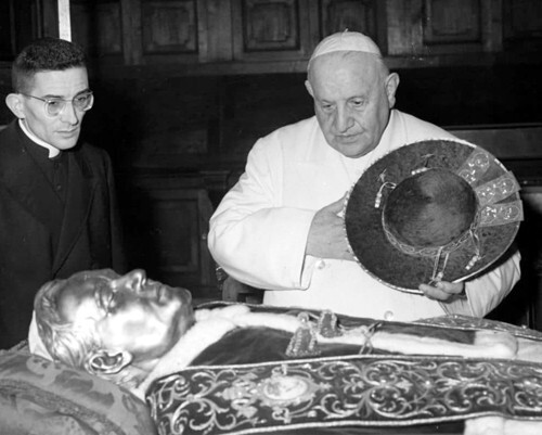 Foto loris capovilla papa - loris,
