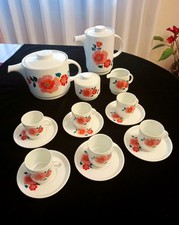 Servizio in porcellana anni ’70 VERITABLE PORCELAINE