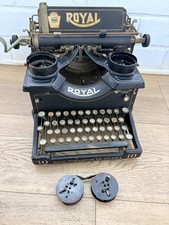 Macchina da scrivere Royal 10