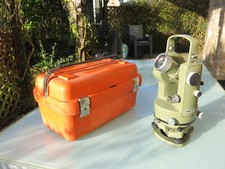 Théodolite  WILD  T1  de