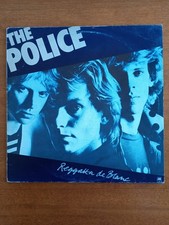 police "reggatta de blanc"