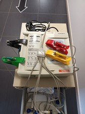 MACCHINARIO PER ELETTROCARDIOGRAMMA