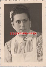 Foto, croce rossa fanciulla in