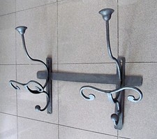 Antico ATTACCAPANNI 2 posti forgiato in ferro battuto pomelli legno fine 800