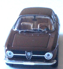SOLIDO  ALFA ROMEO GIULIA  1300 JUNIOR GT 1/43 NO POLITOYS, CORGITOYS, MEBETOYS