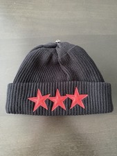 Berretto con toppa stella in