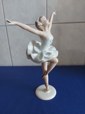 Statua in porcellana