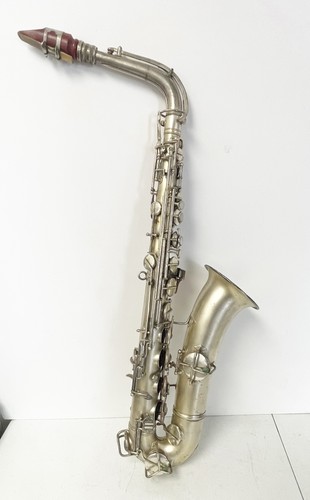 Antico sassofono melodia 1921