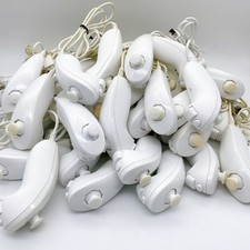 Lotto di 40 Wii White Nunchuck