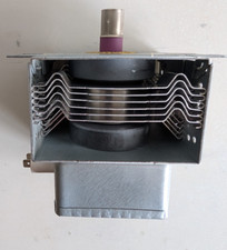 Galanz 800 W 2M24FB-210A