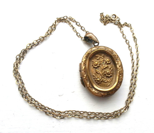 Antico ciondolo reliquie