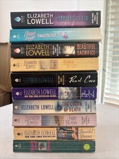 Lot of 10 - Elizabeth Lowell -