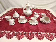 Antico servizio da caffè in