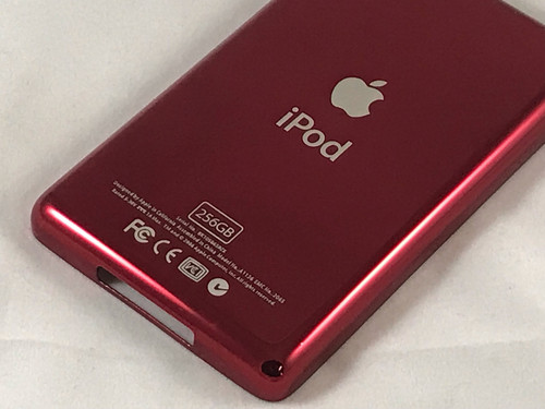Red ipod classic - red, 5th