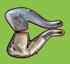 Antica pipa in schiuma di mare