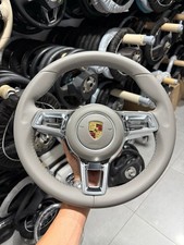 Volante Porsche grigio platino