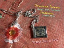 Collana con libro once upon - con,