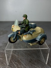 Moto d'epoca e sidecar