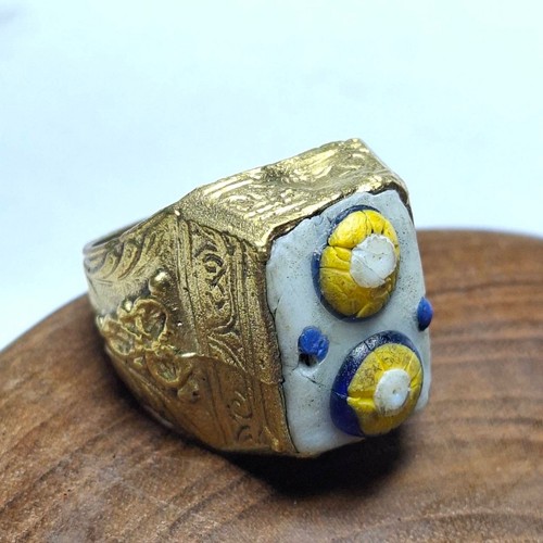 Bellissimo anello antico