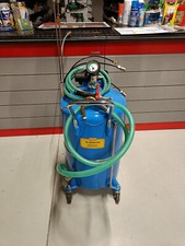 Aspiratore pneumatico per - , olio