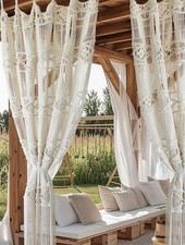 Tenda in macramè fatta a mano