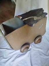 carrozzina antica marcata da restaurare