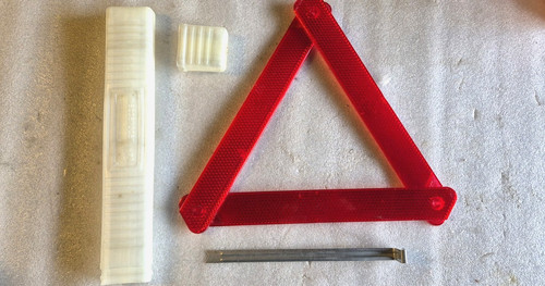 Triangolo emergenza auto - emergenza,