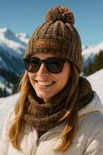 Cappello sui toni del marrone